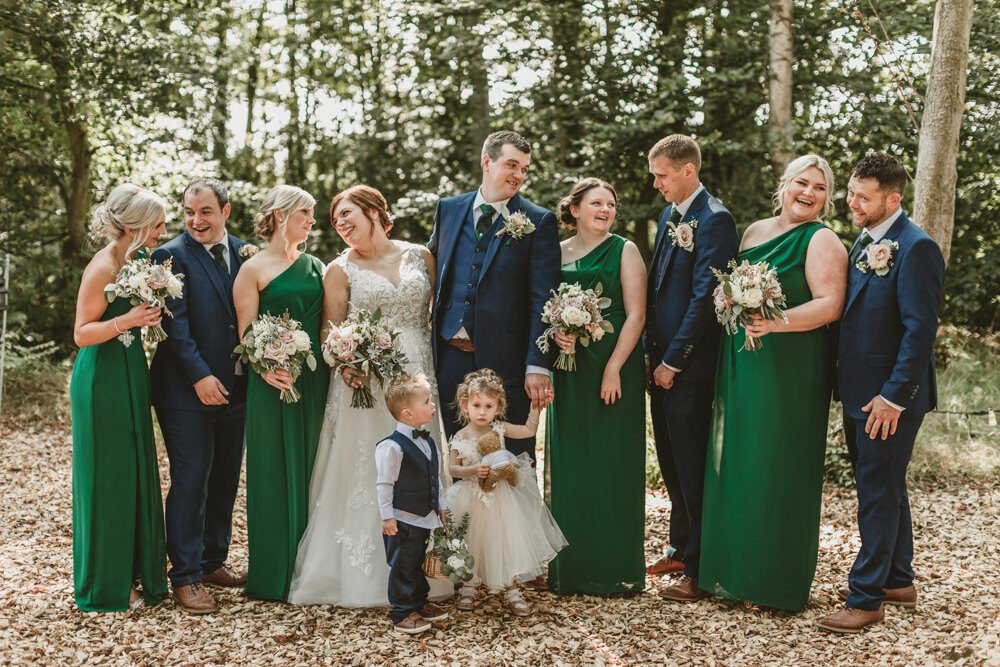 Forest Green Wedding Ideas That Will Leave You Breathless