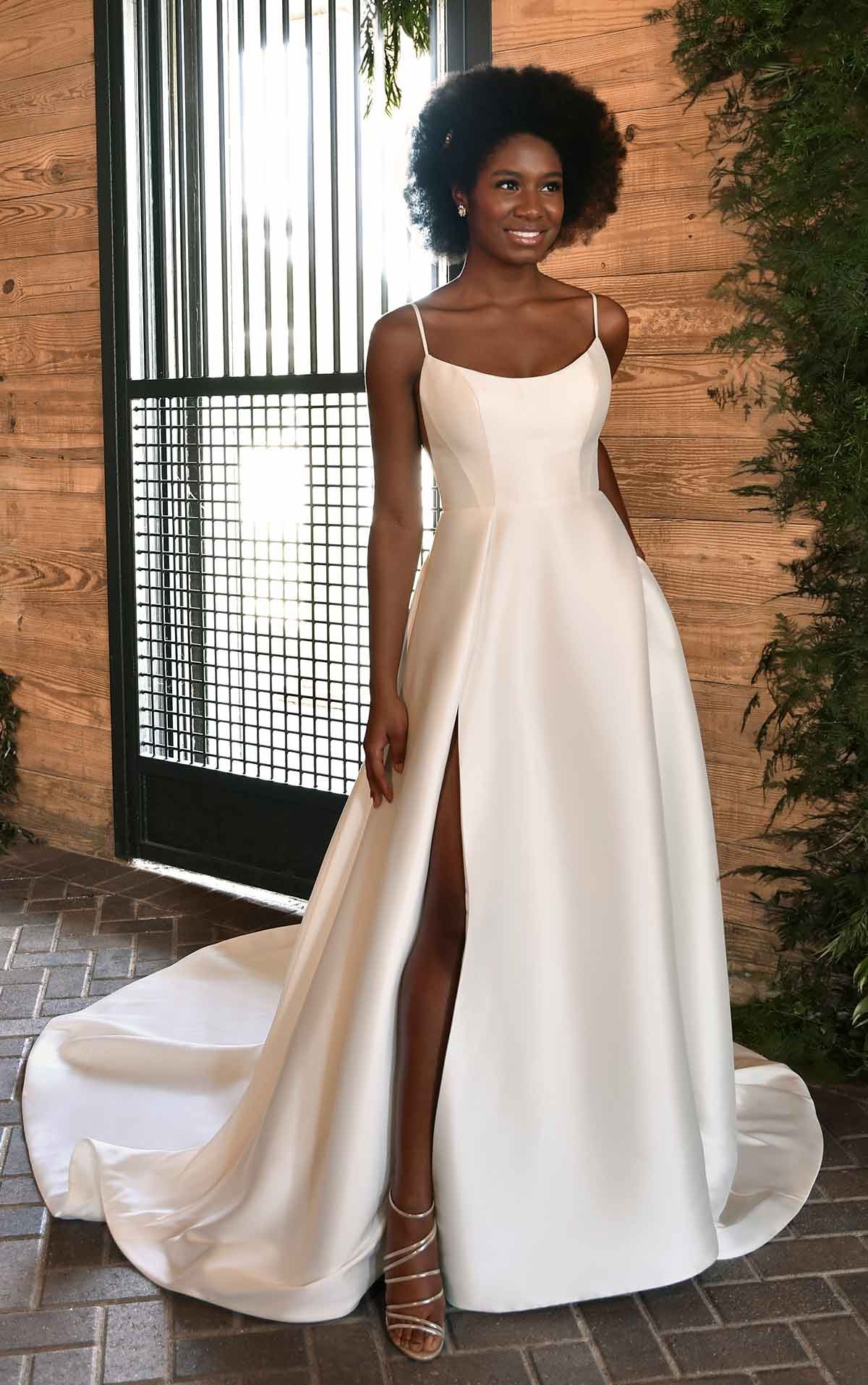 Square Neck Wedding Dresses to Elevate Your Bridal Style